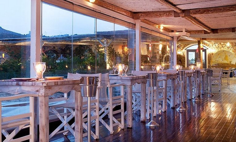 Arte & Mare Luxury Suites & Spa