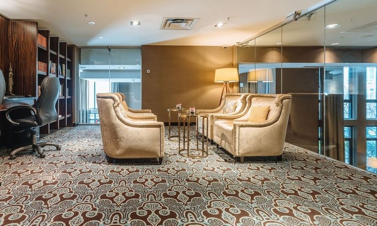 L'Hermitage Hotel