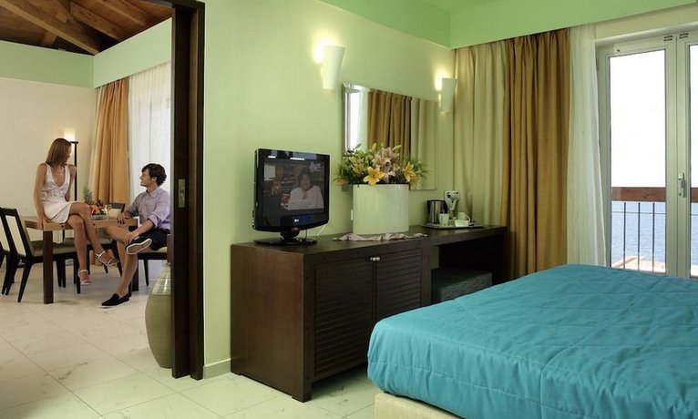 Apostolata Island Resort and Spa