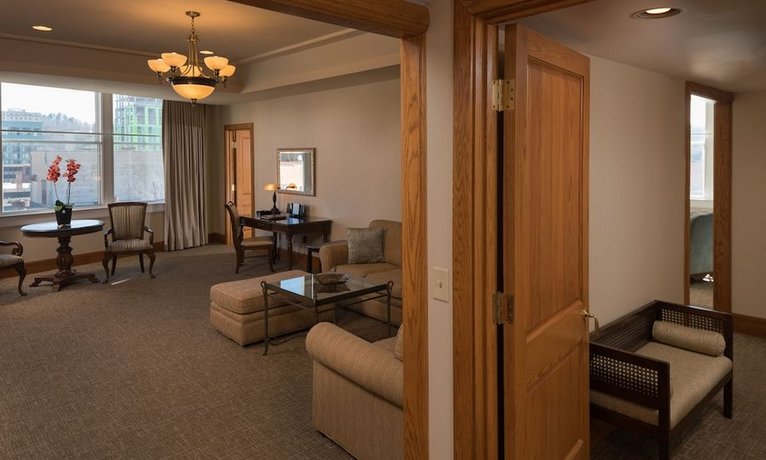 Haywood Park Hotel