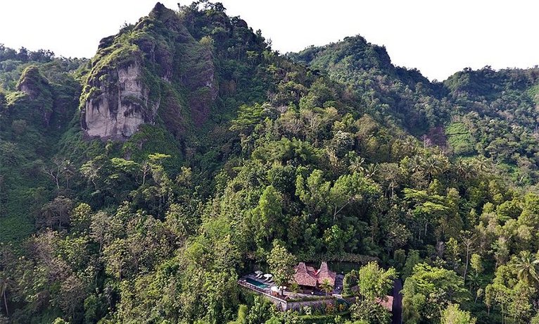 Villa Borobudur Resort