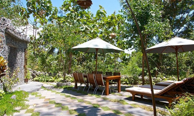 Villa Borobudur Resort