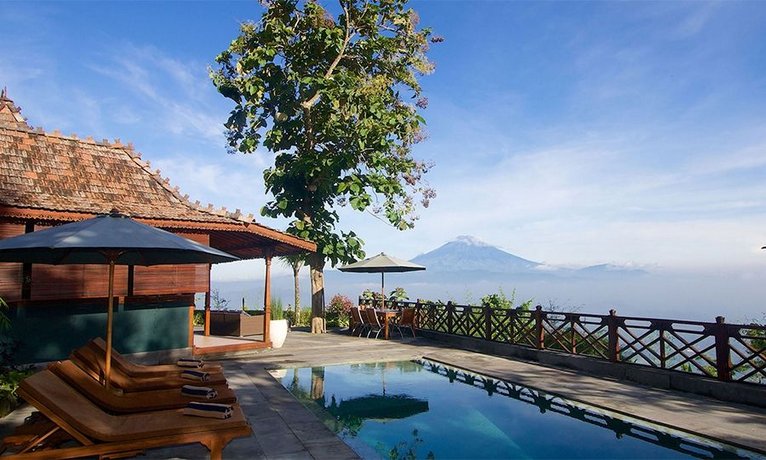 Villa Borobudur Resort