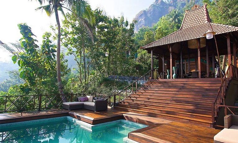 Villa Borobudur Resort