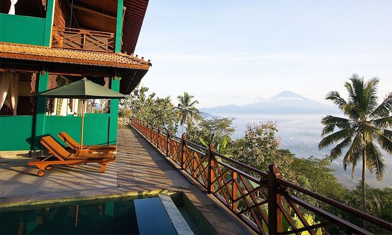 Villa Borobudur Resort