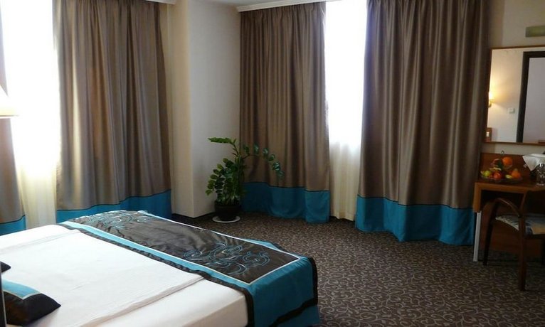 Golden Tulip Varna