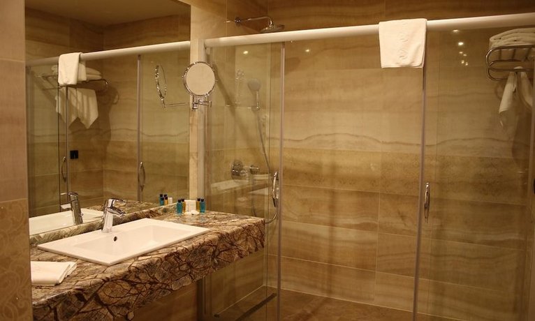 Golden Tulip Varna