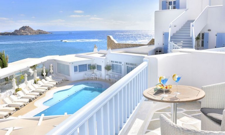 Petinos Beach Hotel