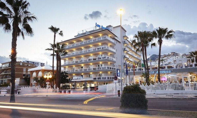 Las Arenas Hotel