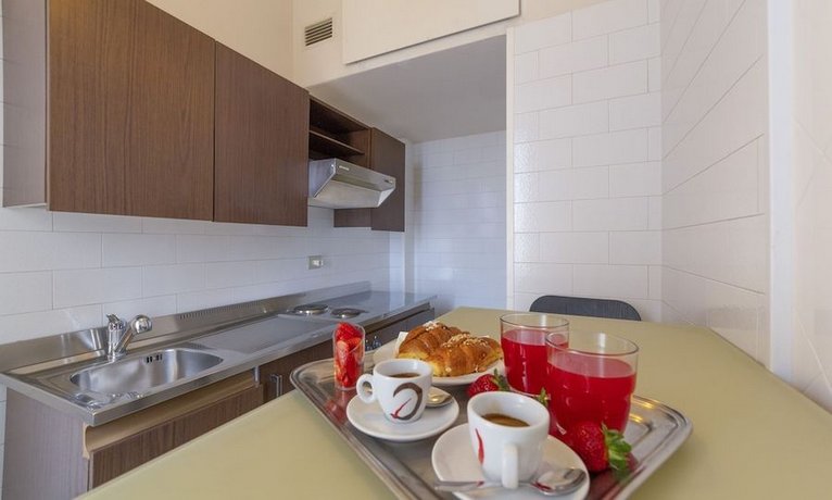 Suite Hotel Elite image 1