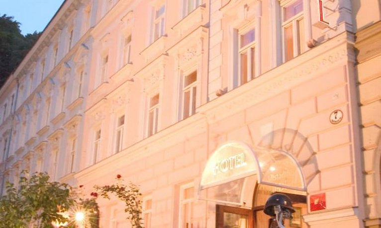 Hotel Wolf Dietrich Christkindlmarkt Austria thumbnail