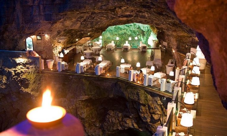 Hotel Ristorante Grotta Palazzese