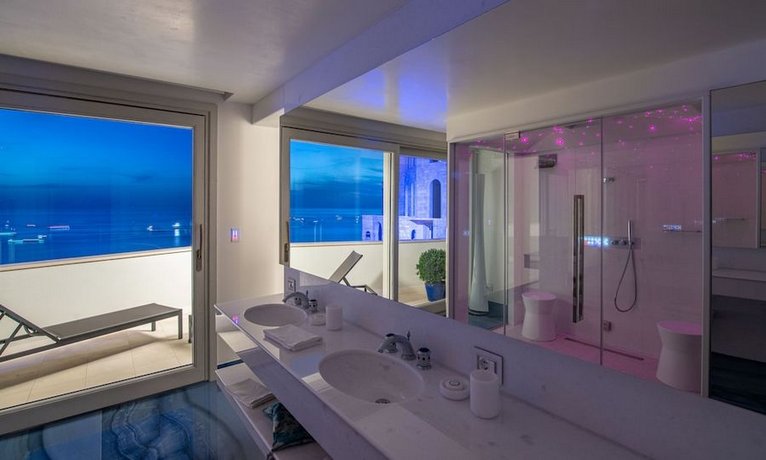 Hotel Ristorante Grotta Palazzese