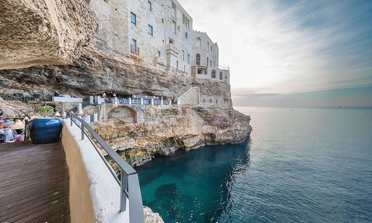 Hotel Ristorante Grotta Palazzese