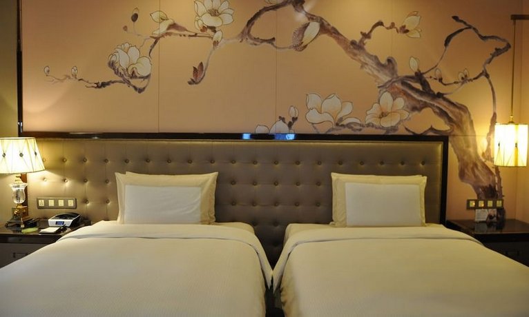 Shanghai Royal Garden Hotel
