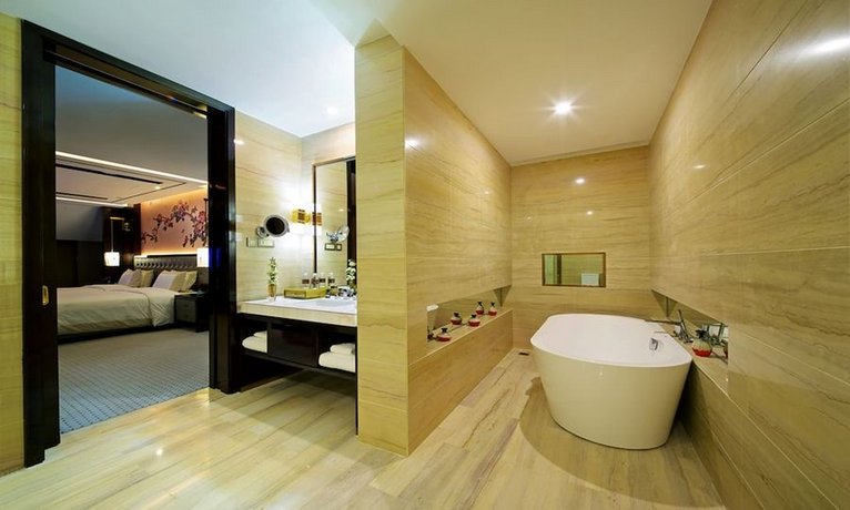 Shanghai Royal Garden Hotel