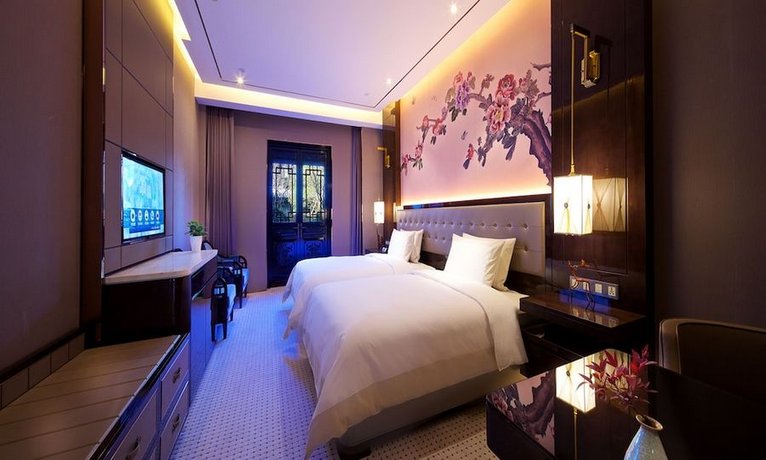 Shanghai Royal Garden Hotel