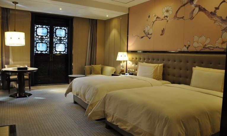 Shanghai Royal Garden Hotel