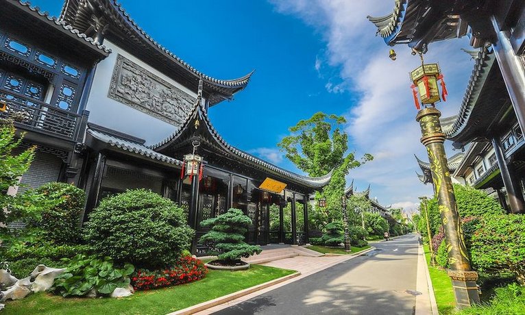 Shanghai Royal Garden Hotel