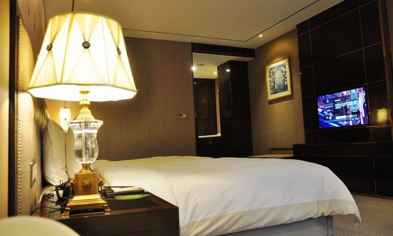 Shanghai Royal Garden Hotel