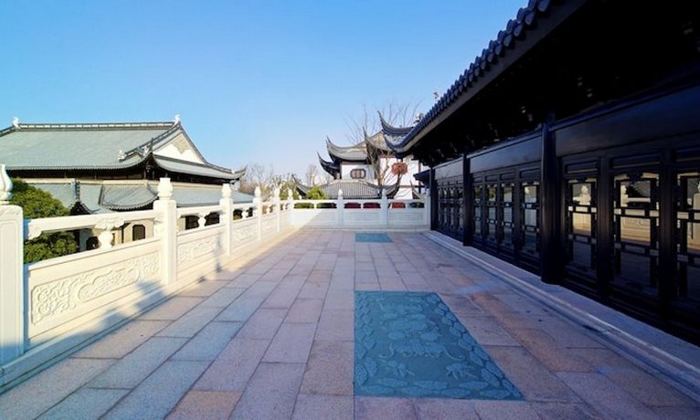 Shanghai Royal Garden Hotel