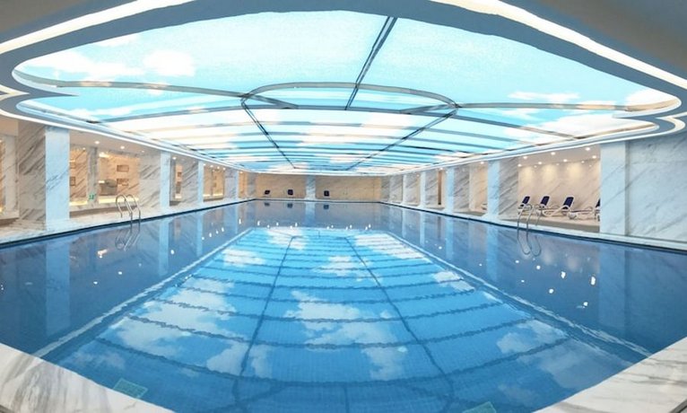 Shanghai Royal Garden Hotel
