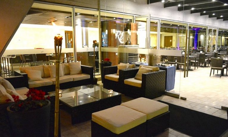 Plaza El Bosque Nueva Las Condes