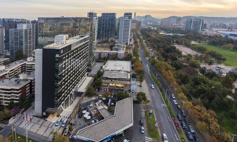 Plaza El Bosque Nueva Las Condes