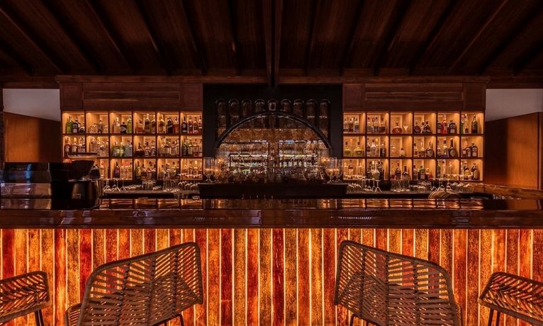 Diwa Club by Alila