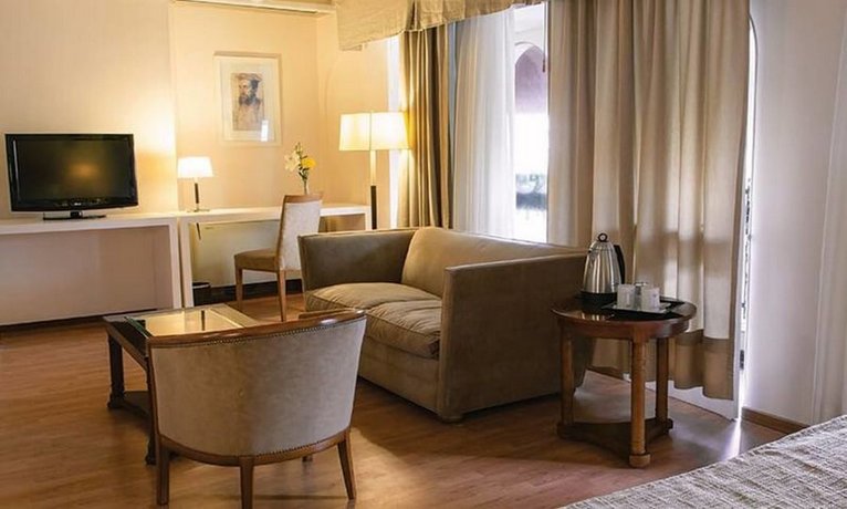 Huentala Hotel