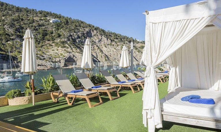 Palladium Hotel Cala Llonga - Adults Only