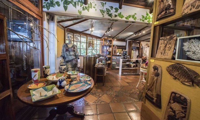 Ladera Resort