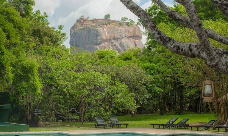 Sigiriya Village