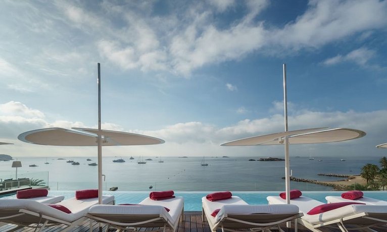 One Ibiza Suites