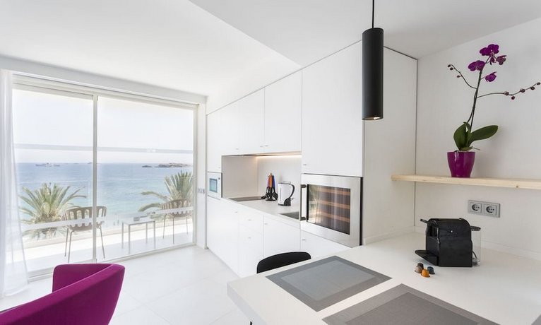 One Ibiza Suites