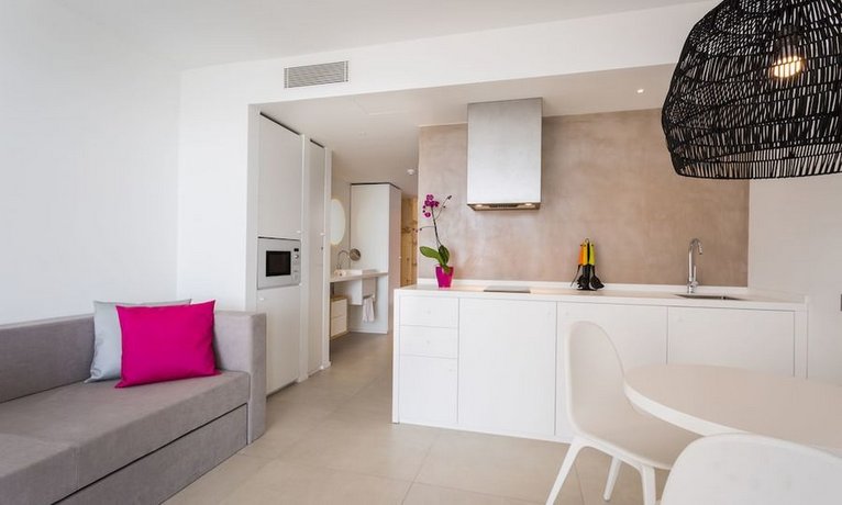 One Ibiza Suites