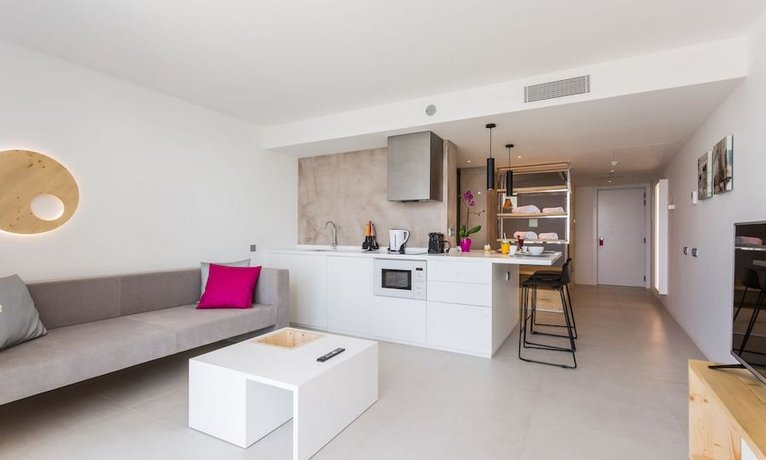 One Ibiza Suites