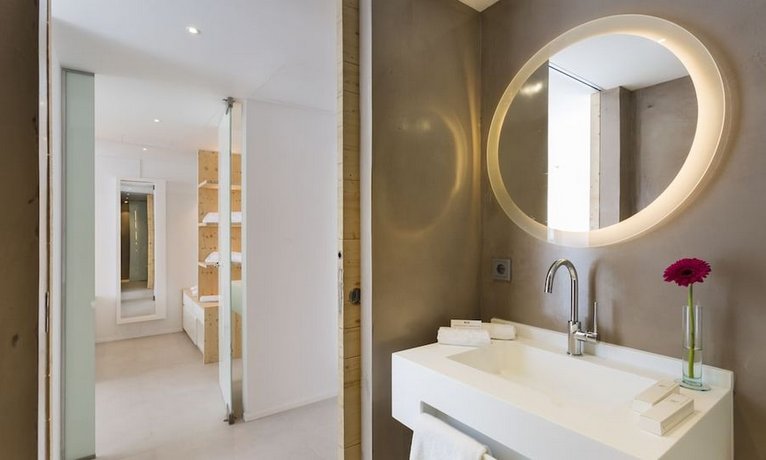 One Ibiza Suites