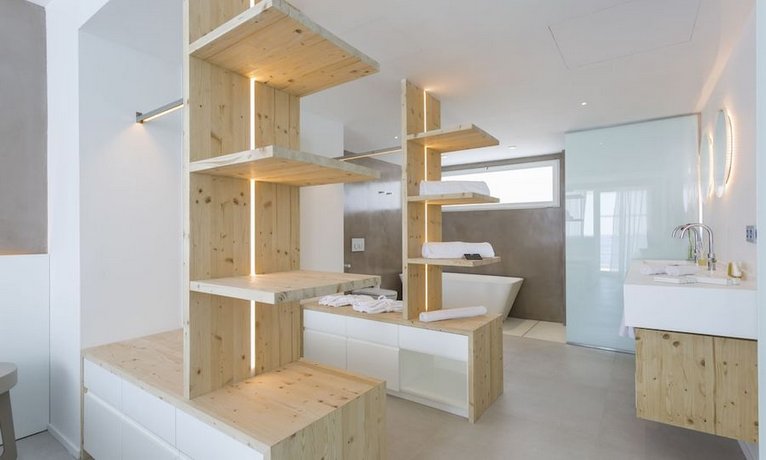 One Ibiza Suites