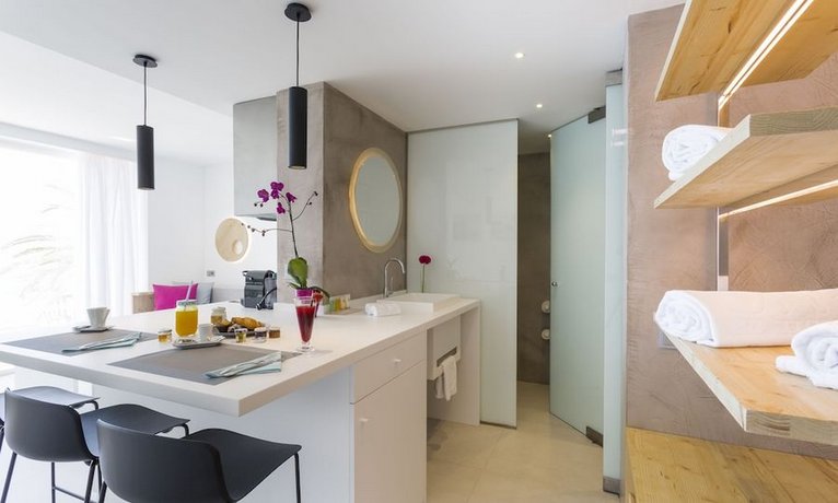 One Ibiza Suites