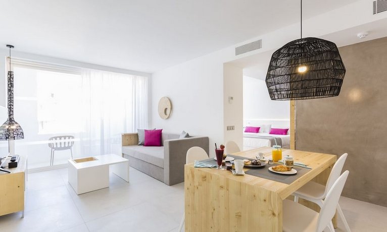 One Ibiza Suites