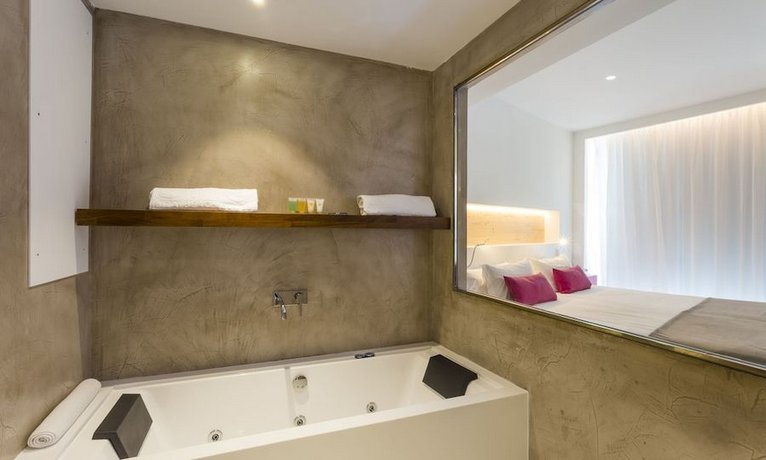 One Ibiza Suites