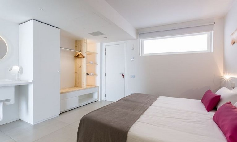 One Ibiza Suites