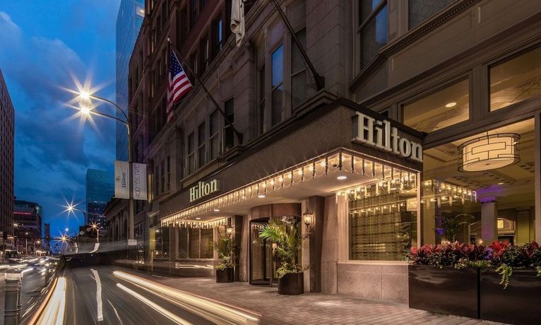 The Pennywell St Louis Downtown a Hilton Hotel