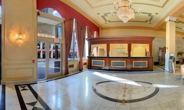 The Pennywell St Louis Downtown a Hilton Hotel