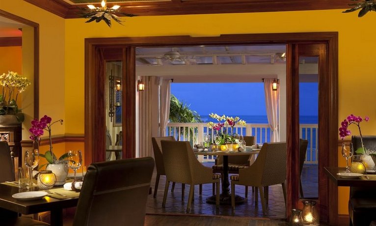 Ocean Key Resort & Spa a Noble House Resort