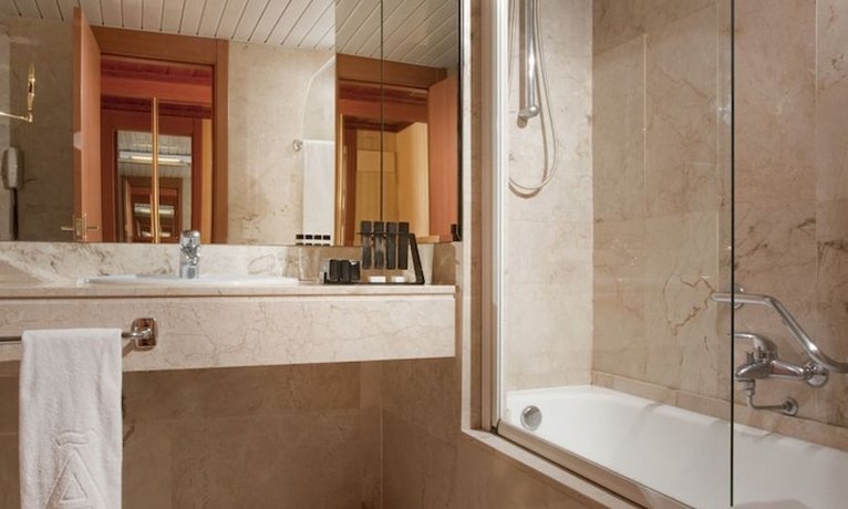 Best Western Premier CMC Girona
