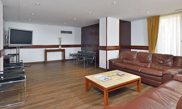 Best Western Premier CMC Girona