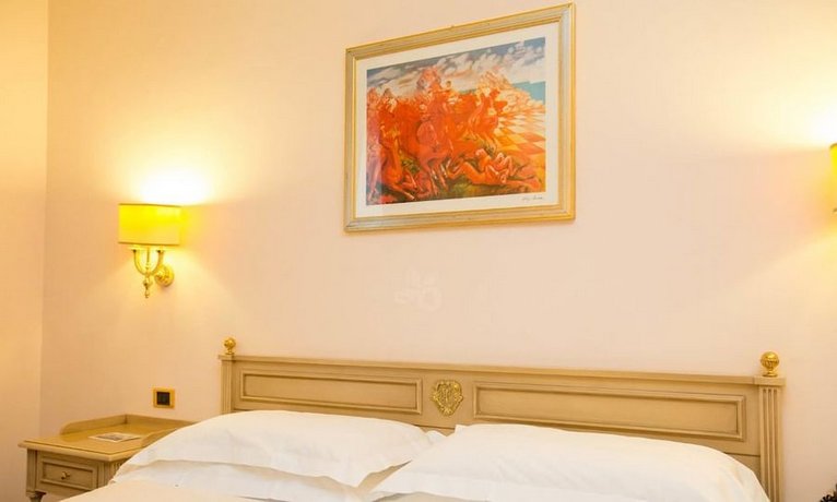 Grand Hotel Villa Politi