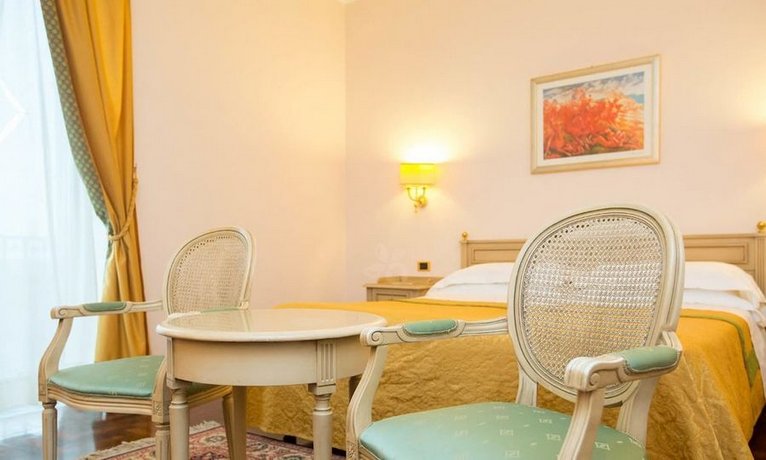 Grand Hotel Villa Politi